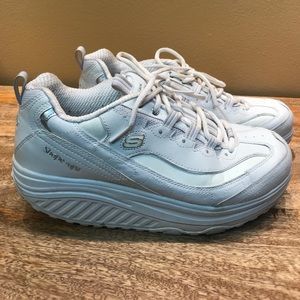 Women’s Skechers Shape-Ups size 9.5
